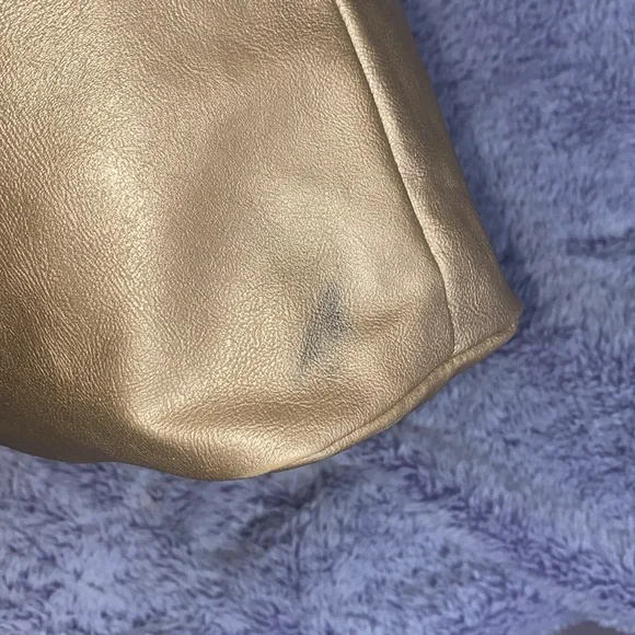 Vince Camino Tote - Picture 6 of 11